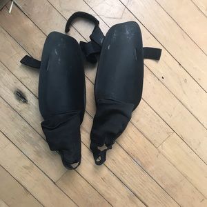 Women’s Nike Shingaurds